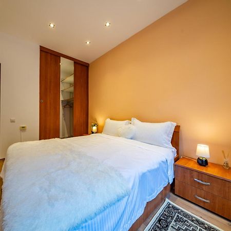 John Residence Aparthotel Brasov With Parking Option 외부 사진