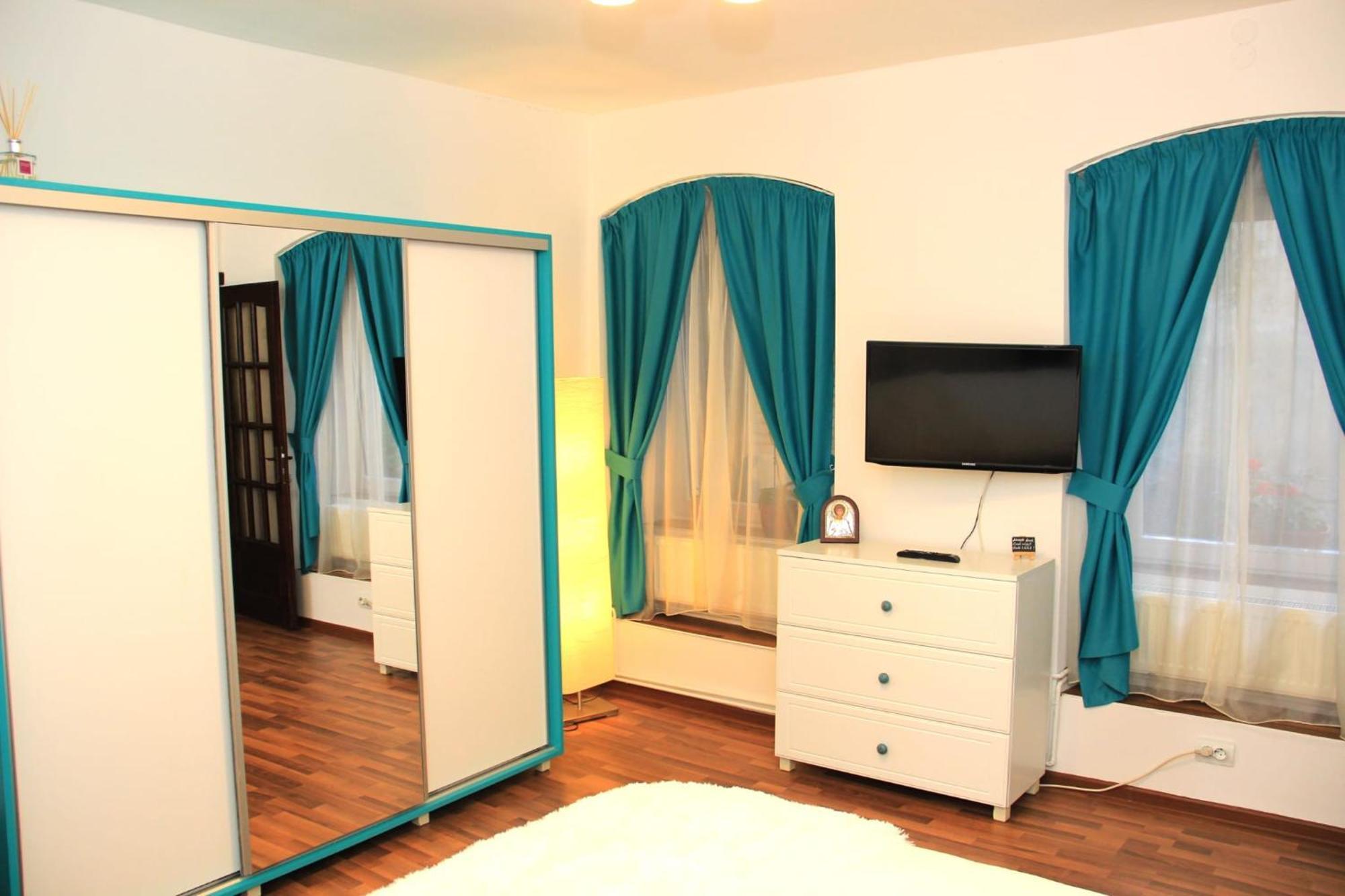 John Residence Aparthotel Brasov With Parking Option 외부 사진