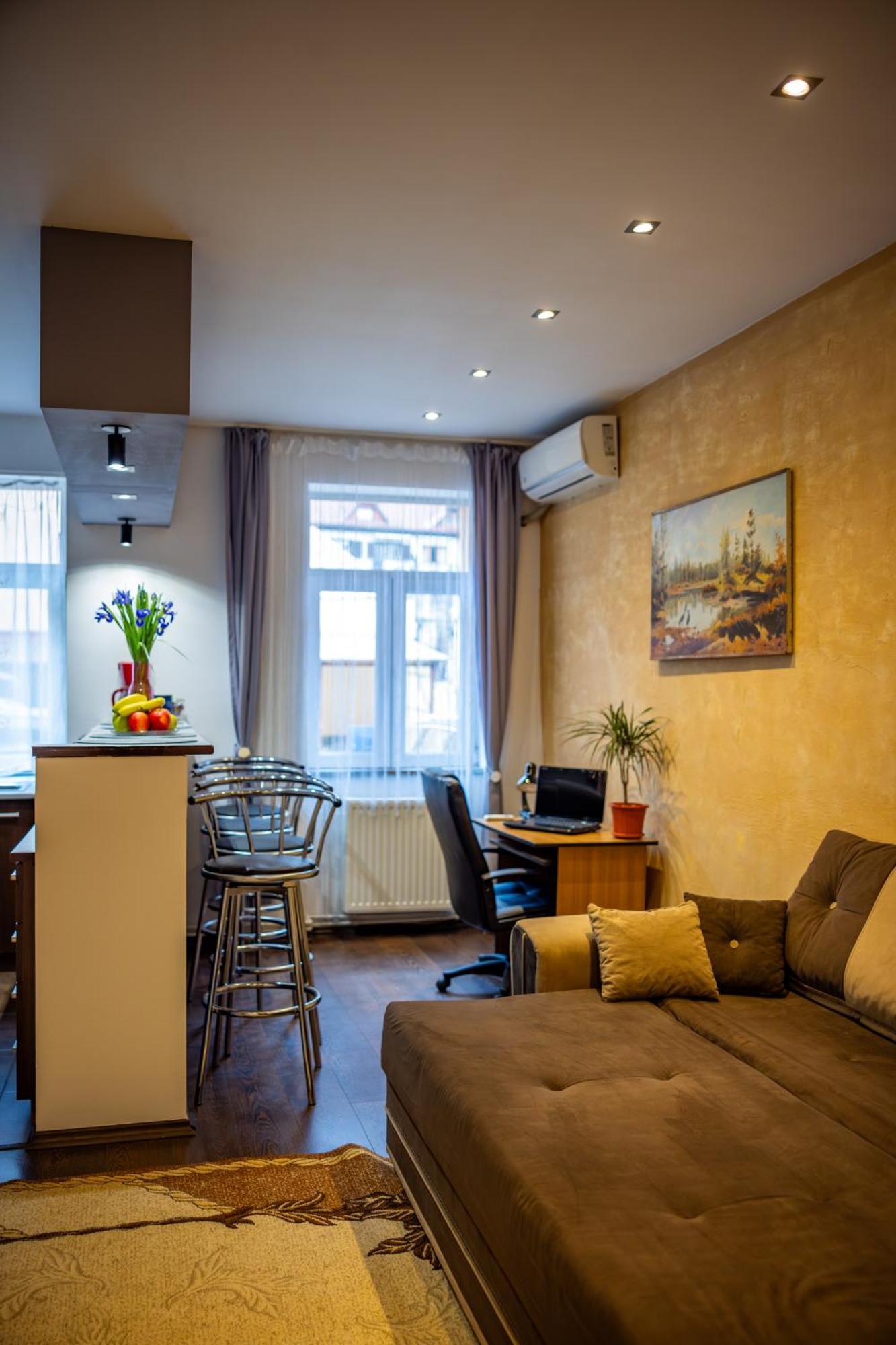 John Residence Aparthotel Brasov With Parking Option 외부 사진
