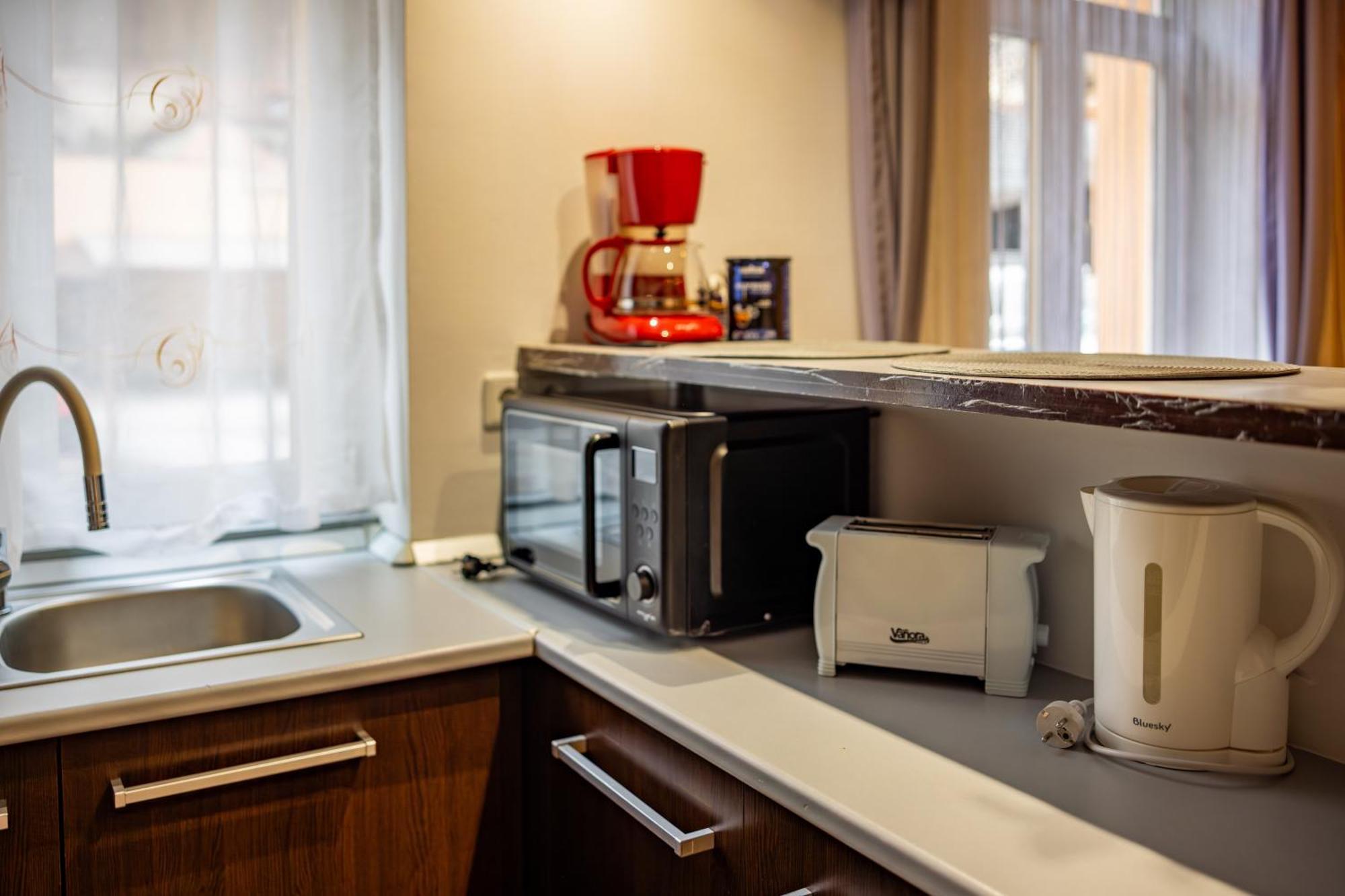 John Residence Aparthotel Brasov With Parking Option 외부 사진